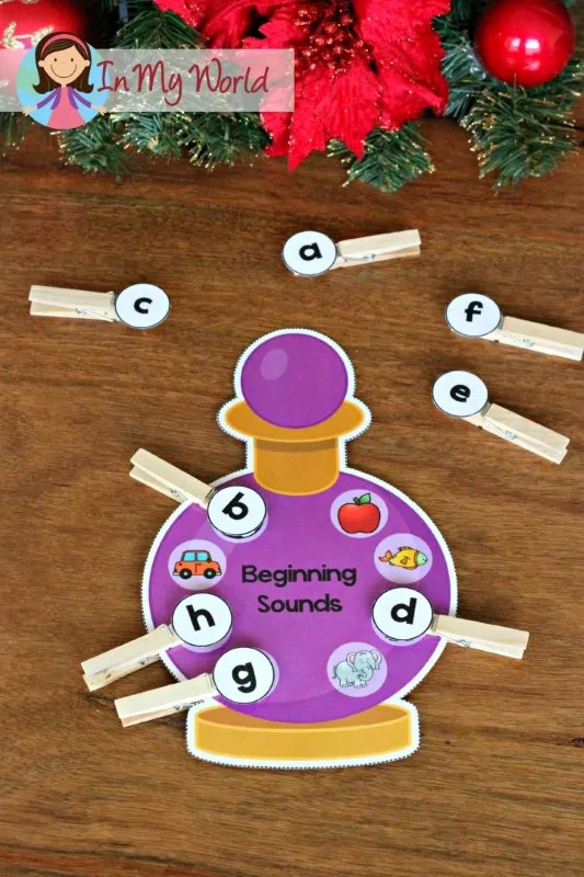 Christmas Nativity Preschool Centers. Beginning sounds clip activity.