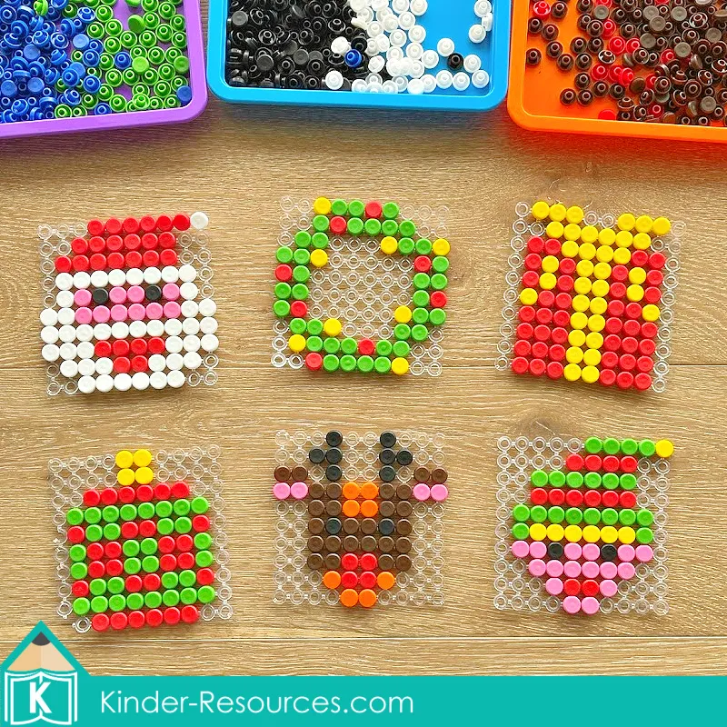 Christmas Pegboard Mosaic Puzzle Pattern Set – Santa, Wreath, Present