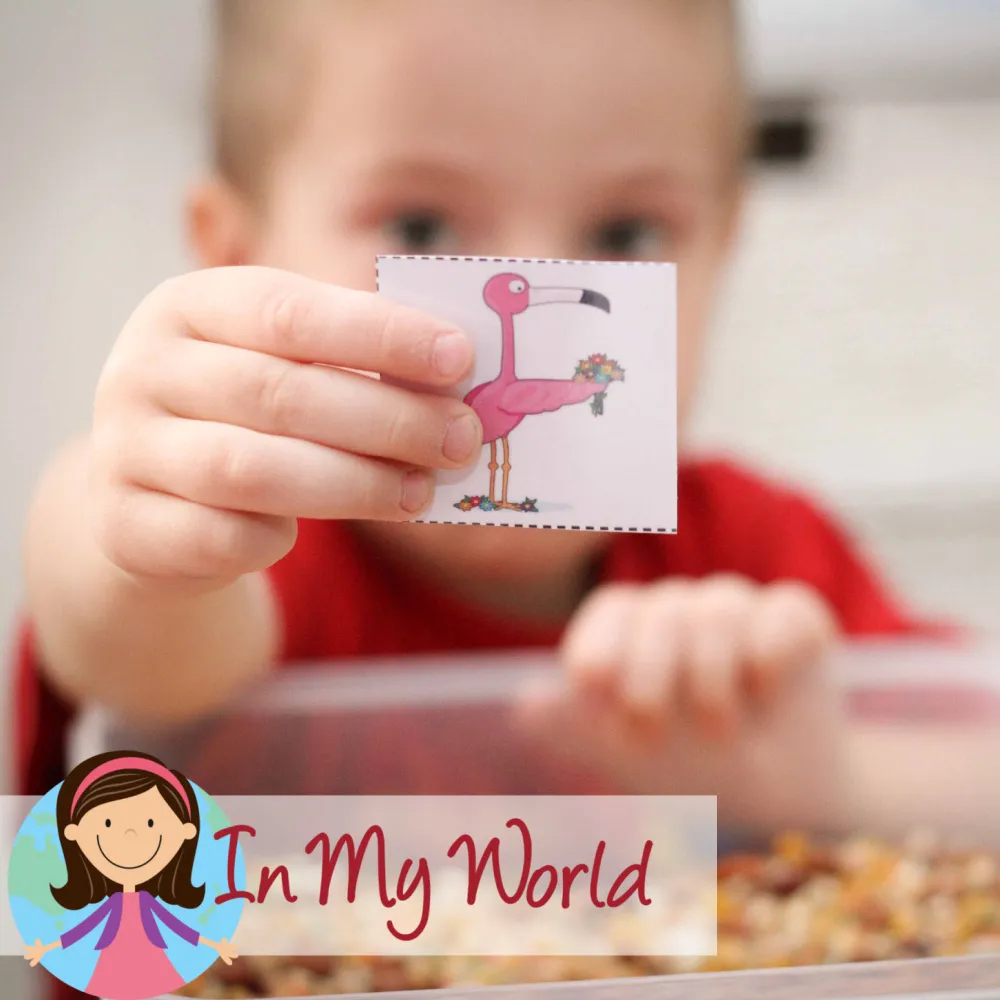 Preschool Letter F printable activities flamingo picture card for beginning sound recognition